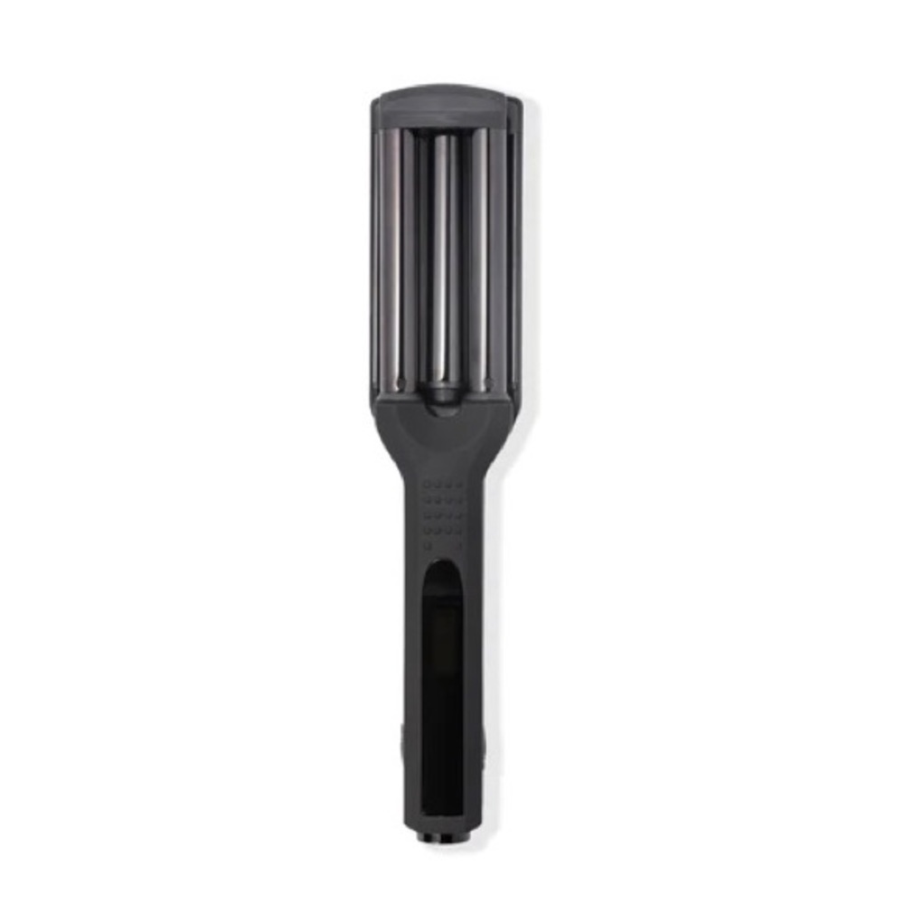 L’ange Le Waver
3-Barrel Titanium Waving Iron BNWOT